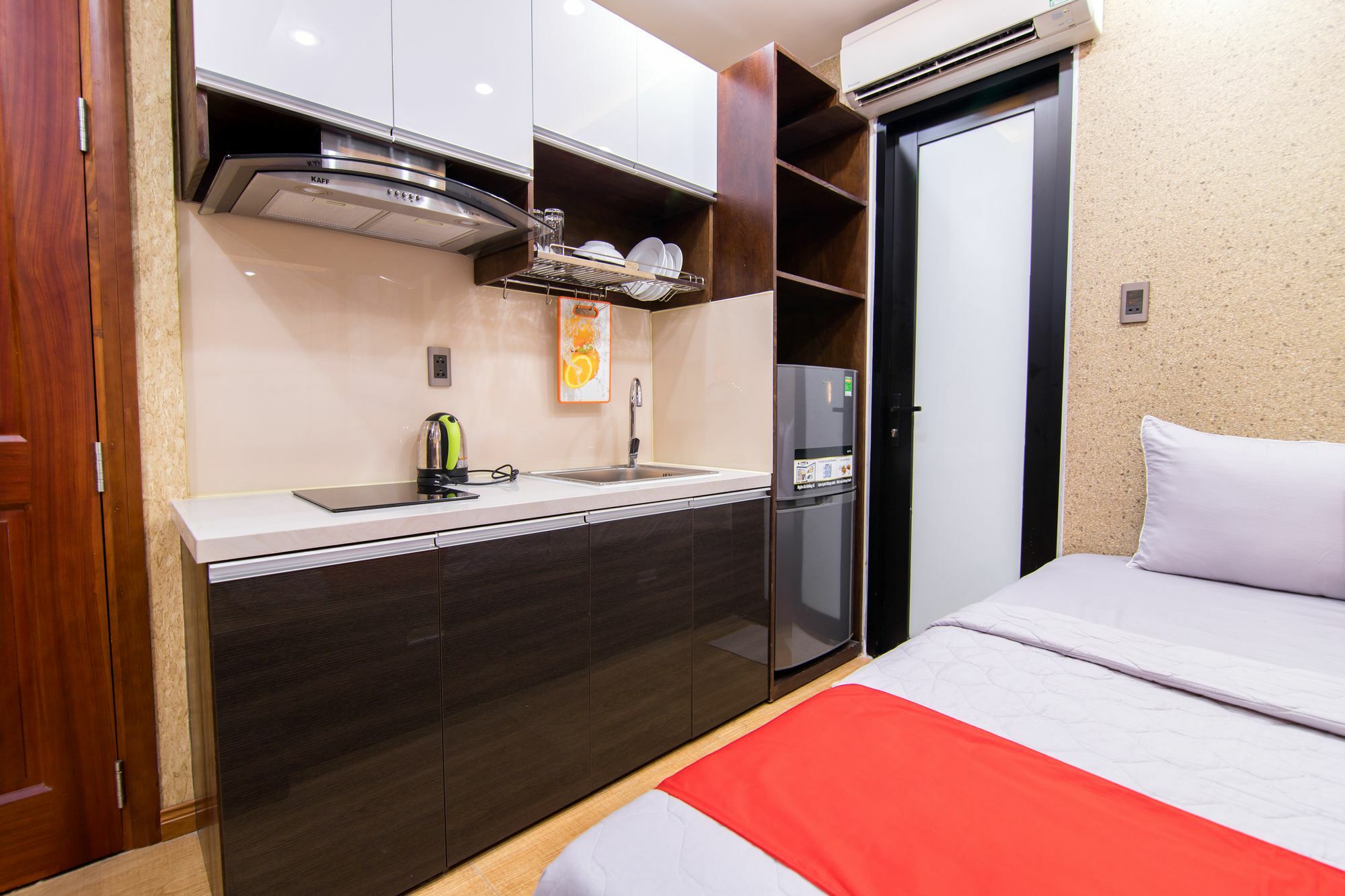 Reddoorz Plus @ Nguyen Trai Street โฮจิมินห์ซิตี้ ภายนอก รูปภาพ